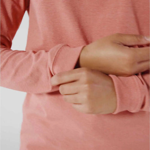 women's loose fit heavyweight long-sleeve logo sleeve graphic t-shirt